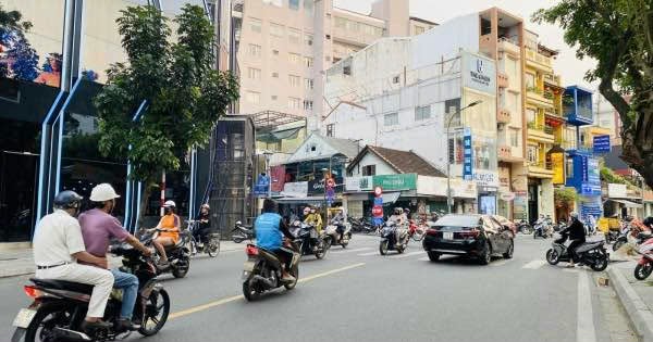 Bán mặt tiền kinh doanh đường Chu Văn An - Trung Tâm Phố Tây Huế giá rẻ